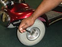 senior-scooter-maintenance-lugs
